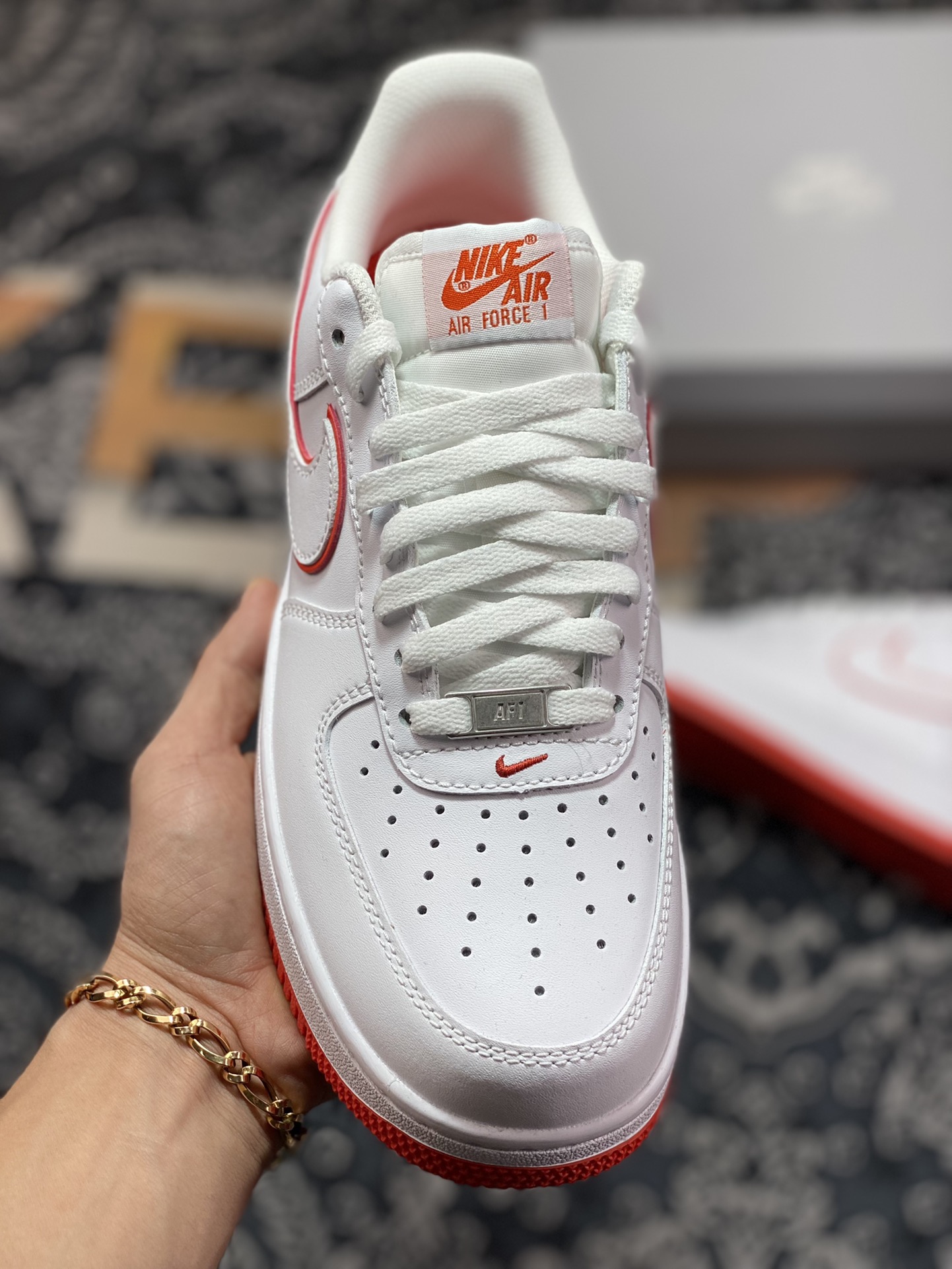 200 Nike Air Force 1'07 Low"White/Red"空军一号板鞋“皮革白红叠钩”DV0788-102