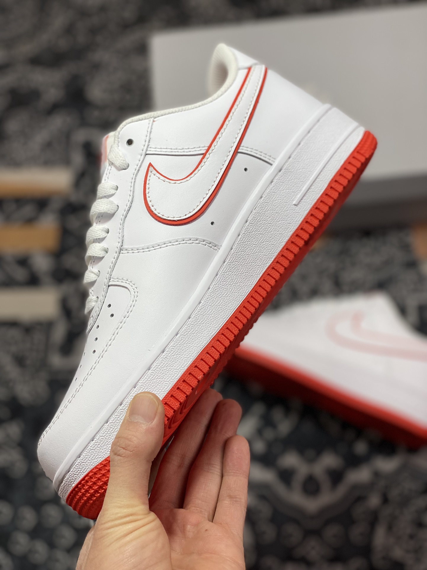 200 Nike Air Force 1'07 Low"White/Red"空军一号板鞋“皮革白红叠钩”DV0788-102