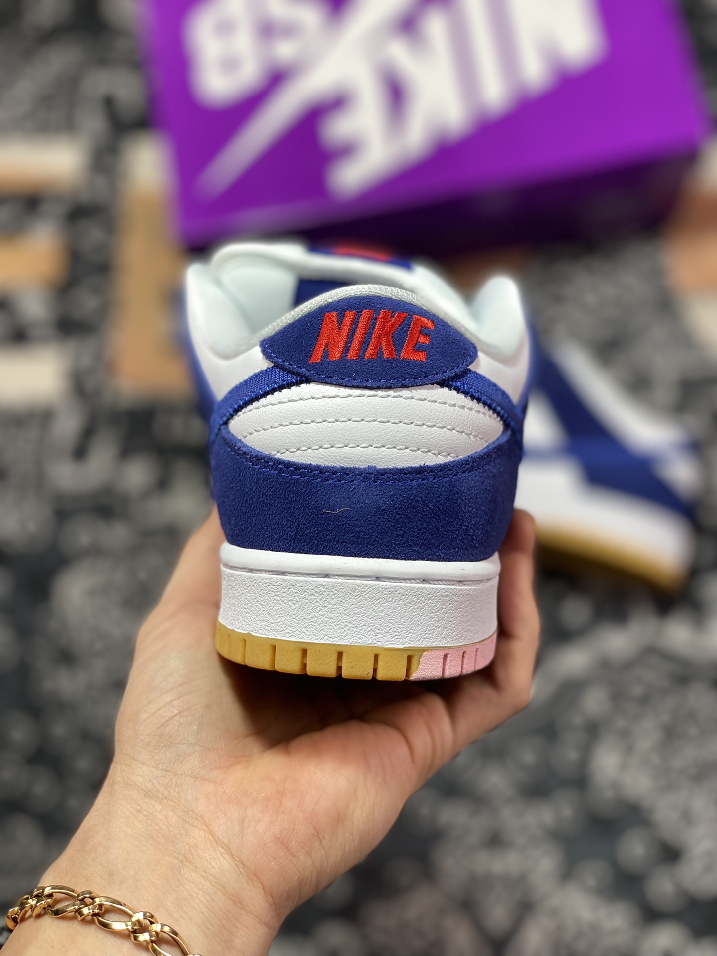 220 Nike SB Dunk Low “Los Angeles Dodgers” 洛杉矶道奇 DO9395-400