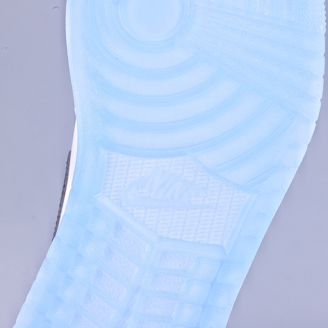 220 Air Jordan AJ1 Mid AJ1 乔1冰蓝色 中帮篮球鞋 DV1308-104