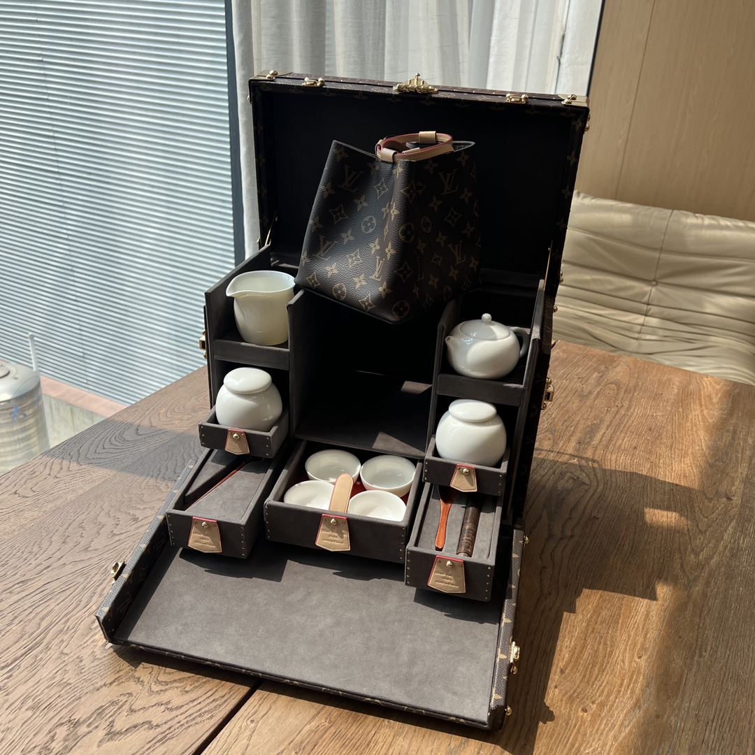 路易威登 Louis Vuitton 高定典藏名品高定成衣时装外套连衣裙衬衫T恤 #F9D64392 6
