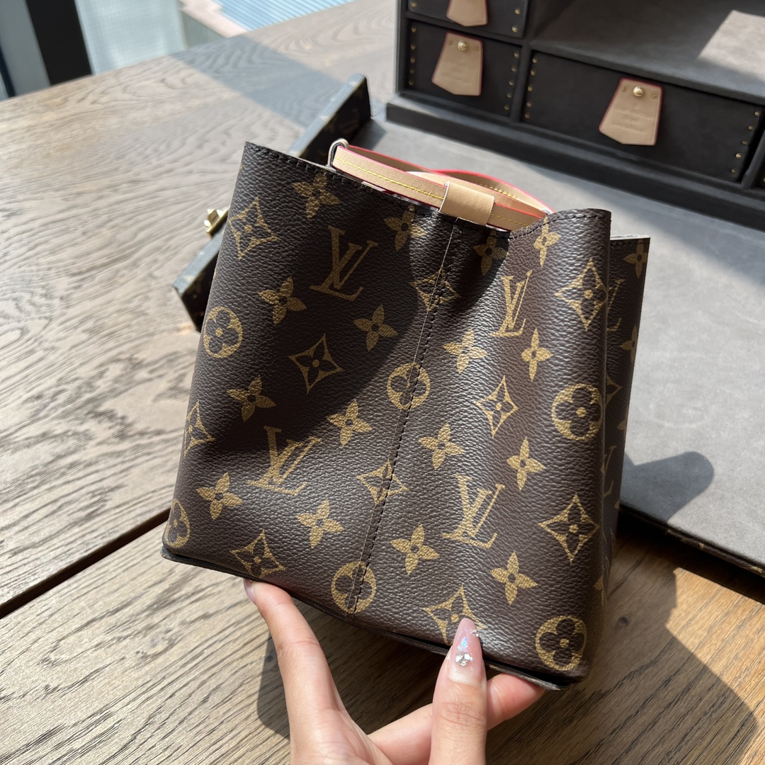 路易威登 Louis Vuitton 高定典藏经典高奢皮具手袋托特包斜挎包女包 #6D163073 2