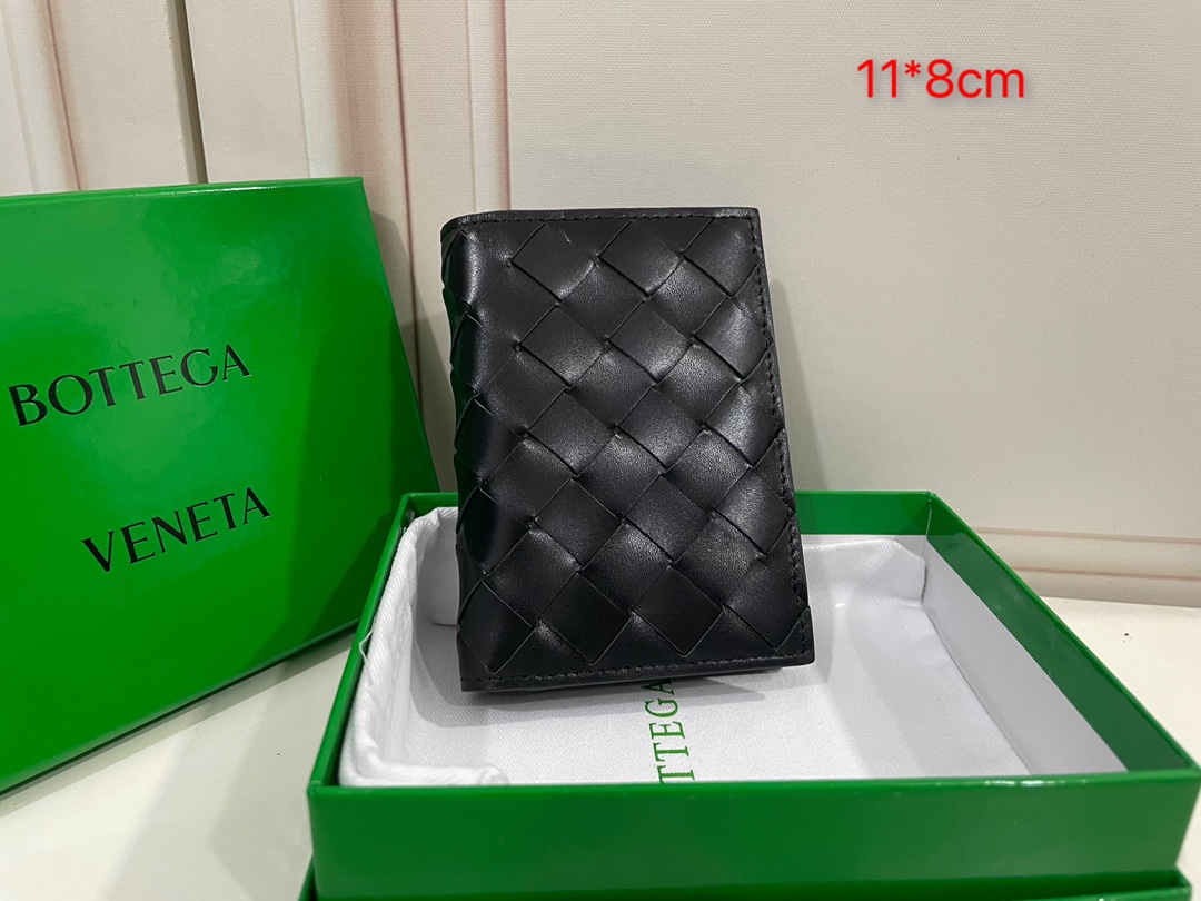 Bottega Veneta portefeuille compact en cuir de veau brillant, tissé, 6 emplacements pour cartes, 2 pochettes à monnaie