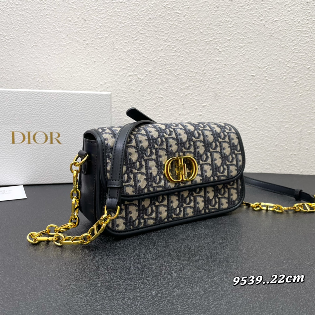 420  【原版品质】豆腐包 Dior BOBBY 复古包 复