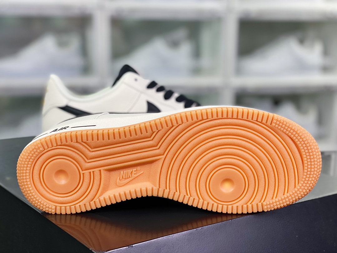 240 Air Force 1’07 Low”Milky White/Black/Gum”空军一号板鞋“皮革奶白黑生胶底”Ml2002-116