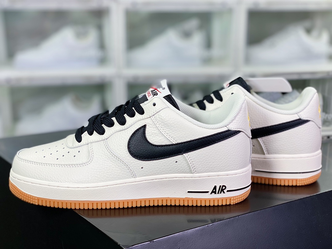 240 Air Force 1’07 Low”Milky White/Black/Gum”空军一号板鞋“皮革奶白黑生胶底”Ml2002-116