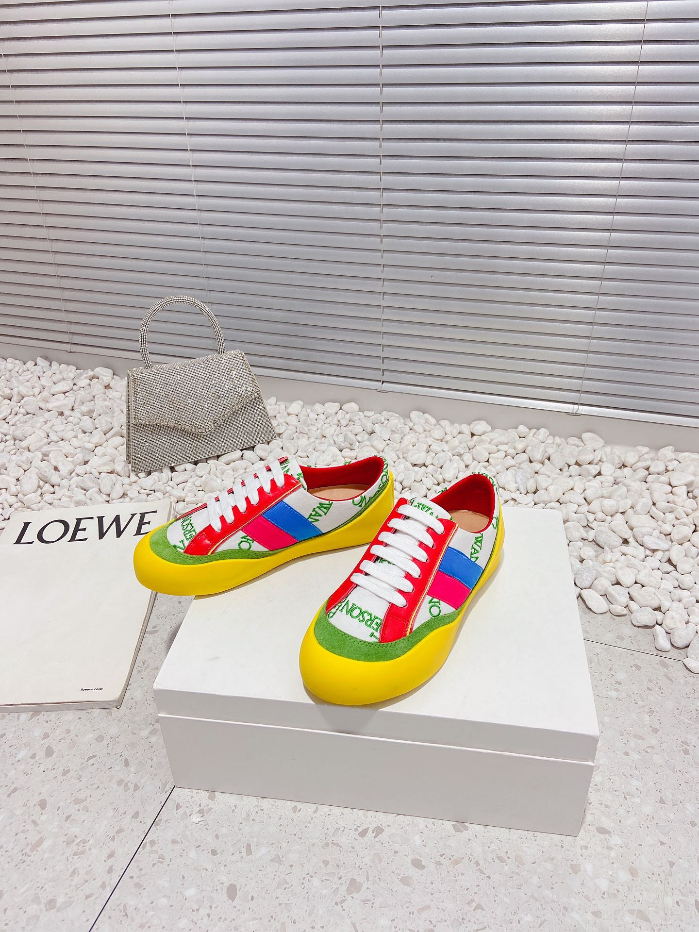 JW Anderson 2023SS Recreational Series: Innovative Design with High-Quality Materials and Comfort. - 图片 2