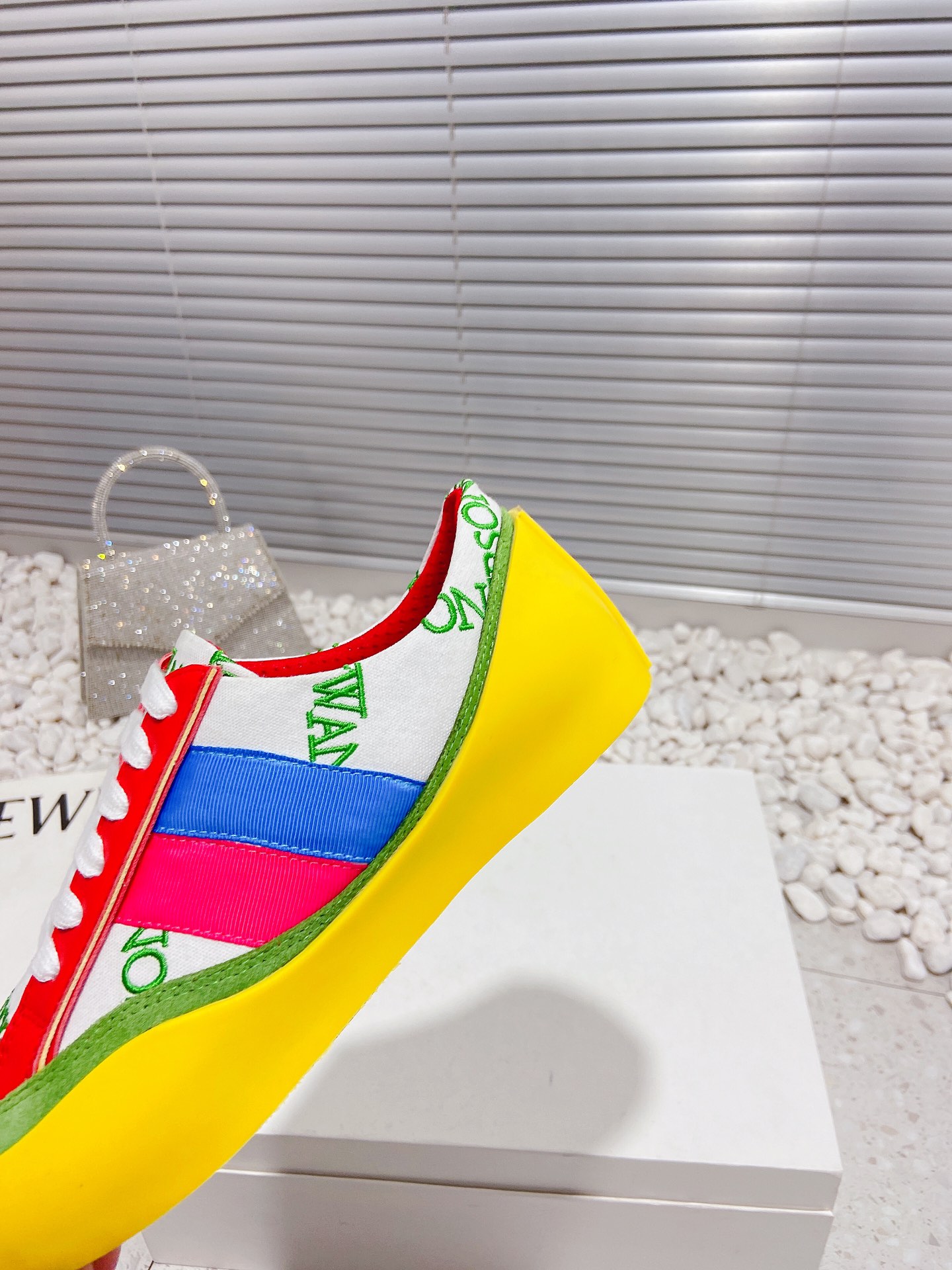 JW Anderson 2023SS Recreational Series: Innovative Design with High-Quality Materials and Comfort. - 图片 7
