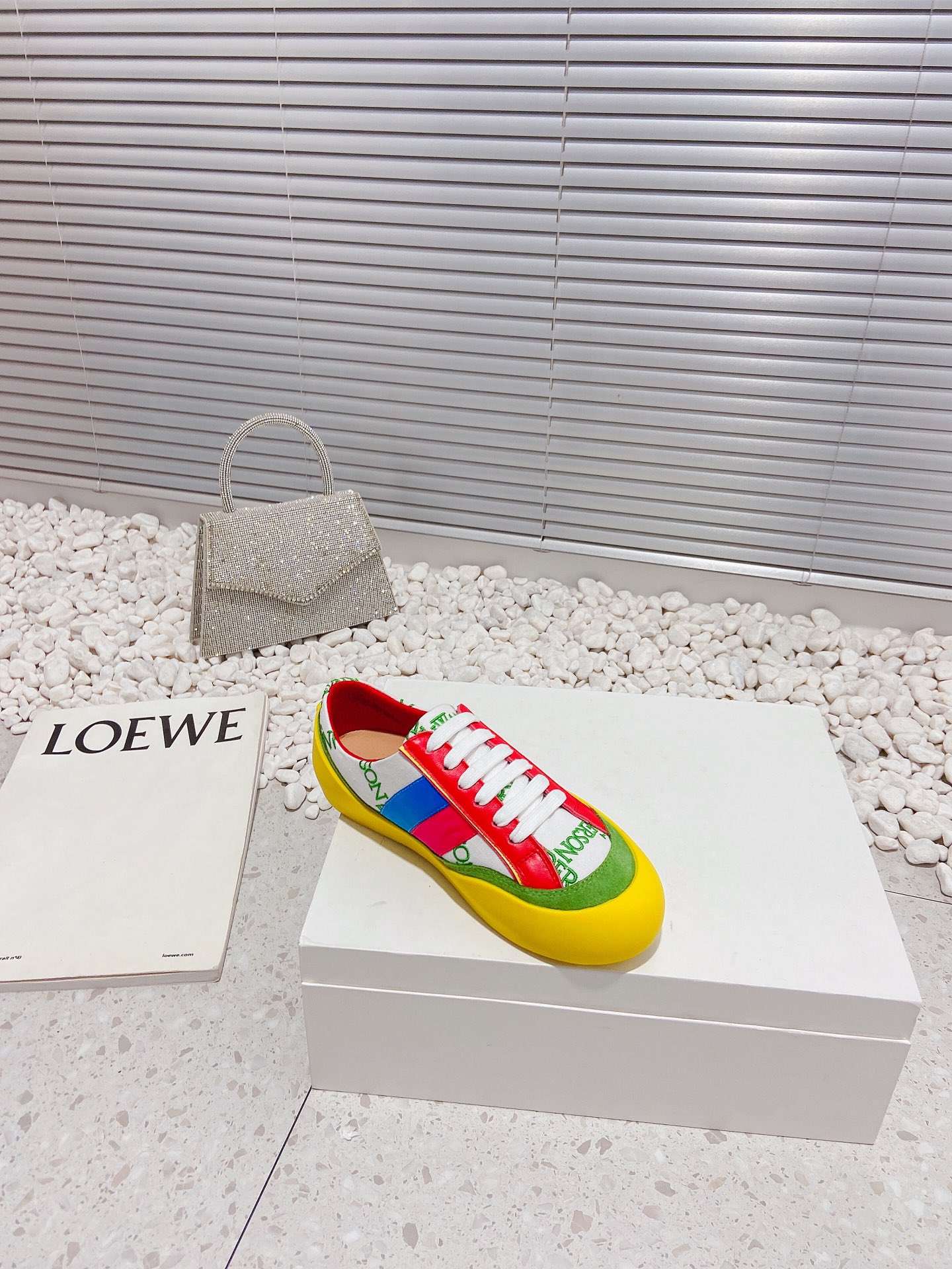 JW Anderson 2023SS Recreational Series: Innovative Design with High-Quality Materials and Comfort. - 图片 5
