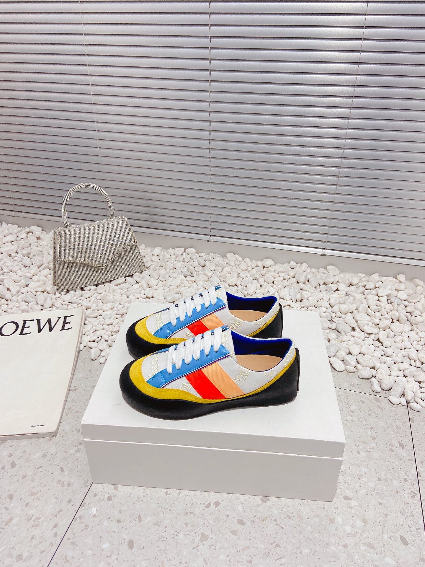 JW Anderson 2023SS Recreational Series: Innovative Design and High-Quality Materials - 图片 4