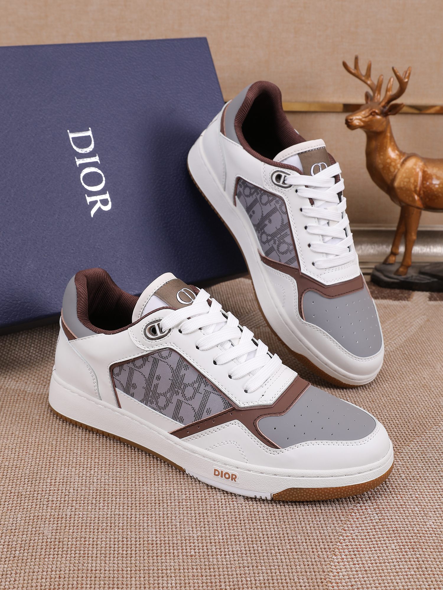 Dior Low-Top Sneakers in Leather with Oblique Print Laces, Sizes 38-44 5 a1678344028916 1242