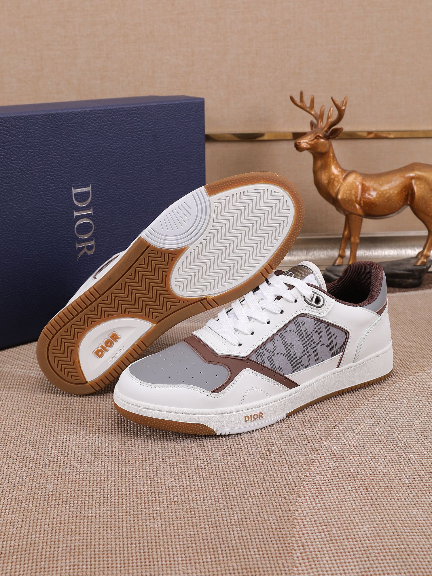 Dior Low-Top Sneakers in Leather with Oblique Print Laces, Sizes 38-44 9 a1678344029705 2451