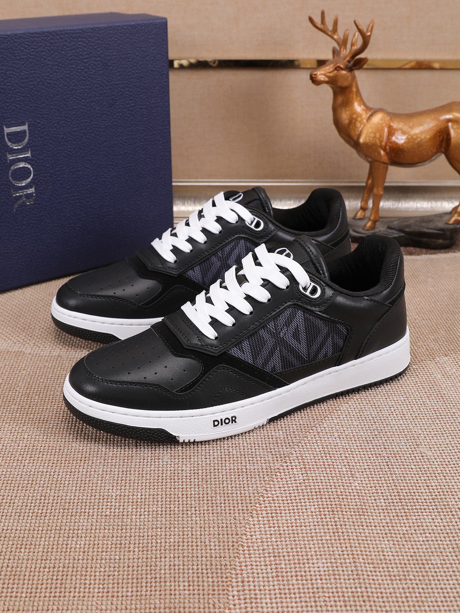 Dior Low-Top Sneakers in Black Leather with Oblique Print Laces, Size 38-44 3 a1678344200409 1071