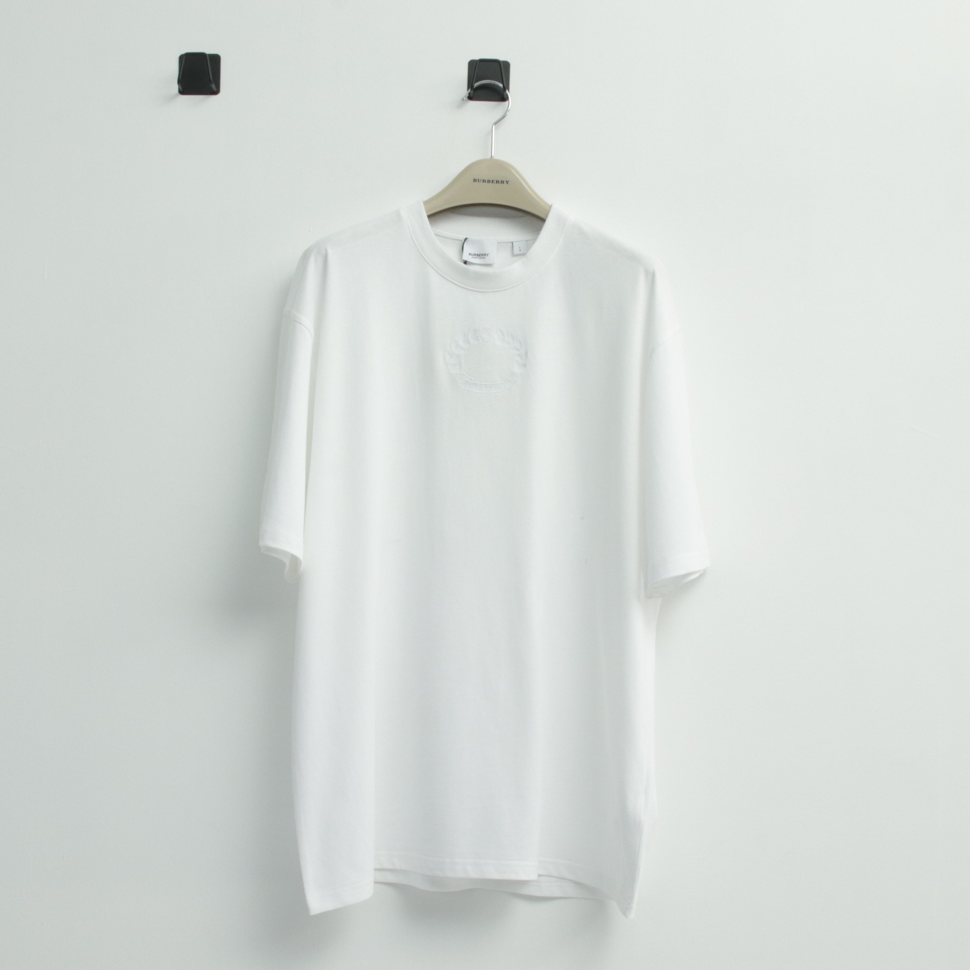 버버리 로고 자수 코튼 반팔 티셔츠 915 Burberry T Shirt