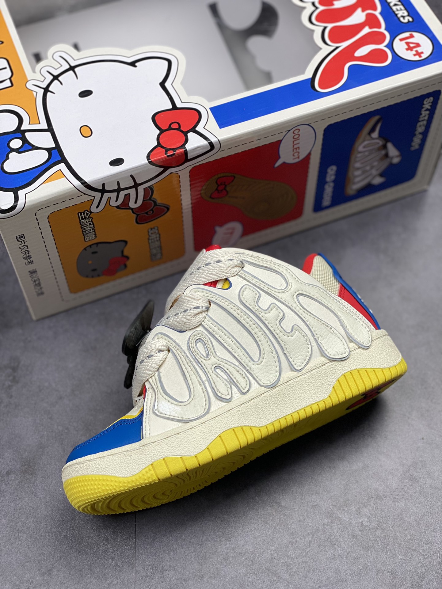 SANRIO My Melody x OLD ORDER Skater 001 Melody joint white, red and blue