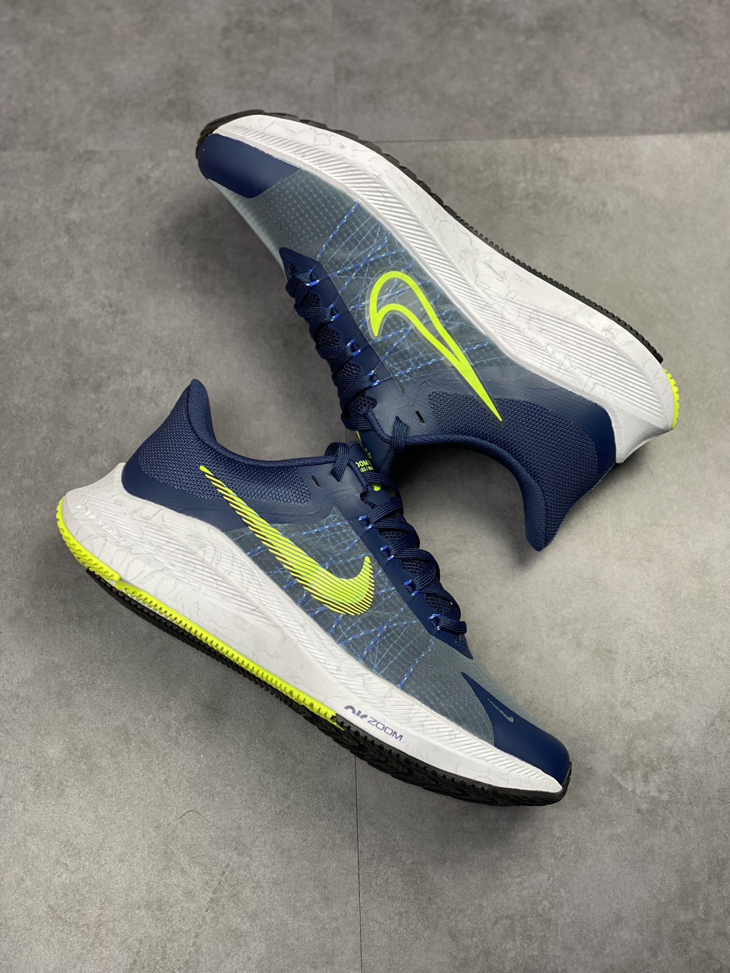 190 Nike Air Zoom Winflo 8 白绿蓝 CW3419-401