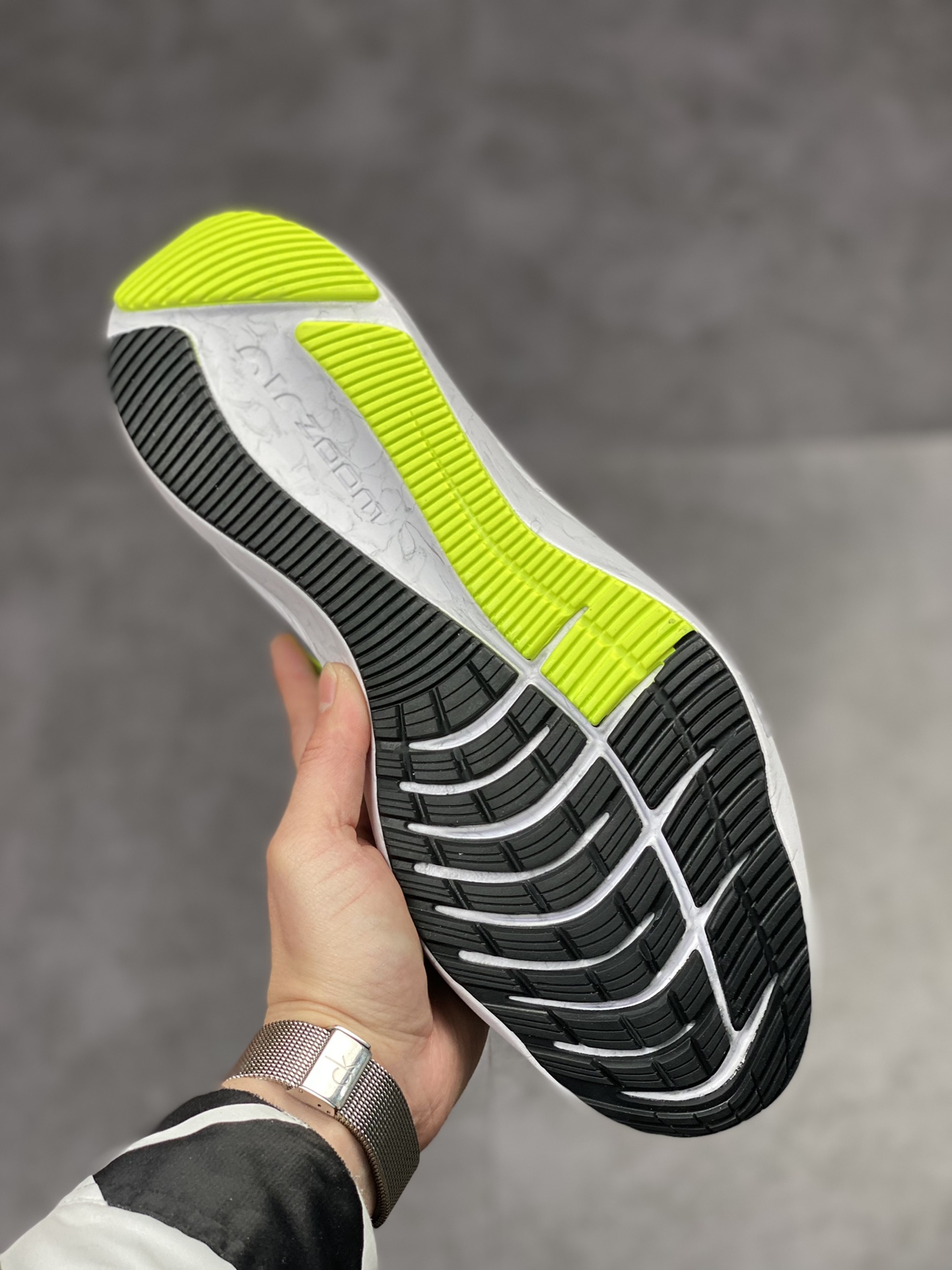190 Nike Air Zoom Winflo 8 白绿蓝 CW3419-401