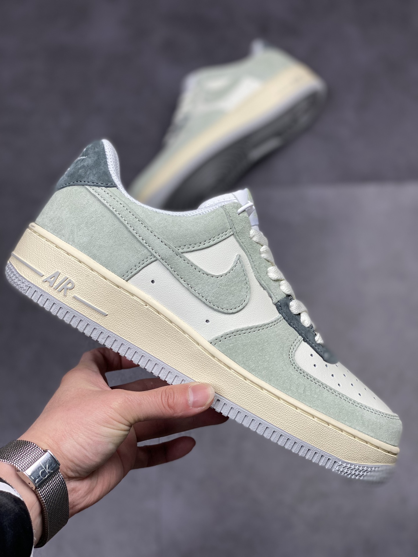 250 Nike Air Force 1 Low 07 浅绿麂皮 DE0099-003