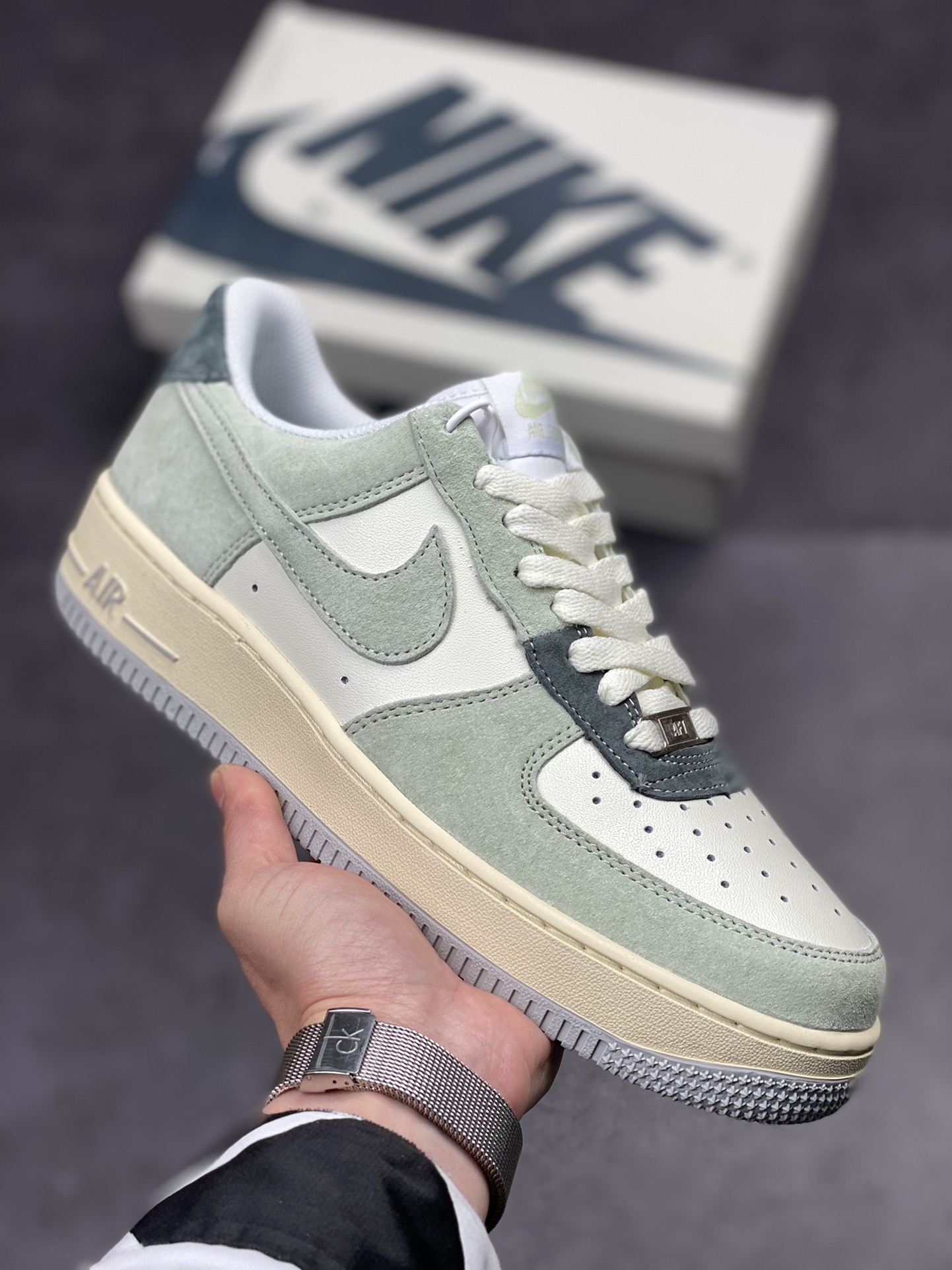 250 Nike Air Force 1 Low 07 浅绿麂皮 DE0099-003