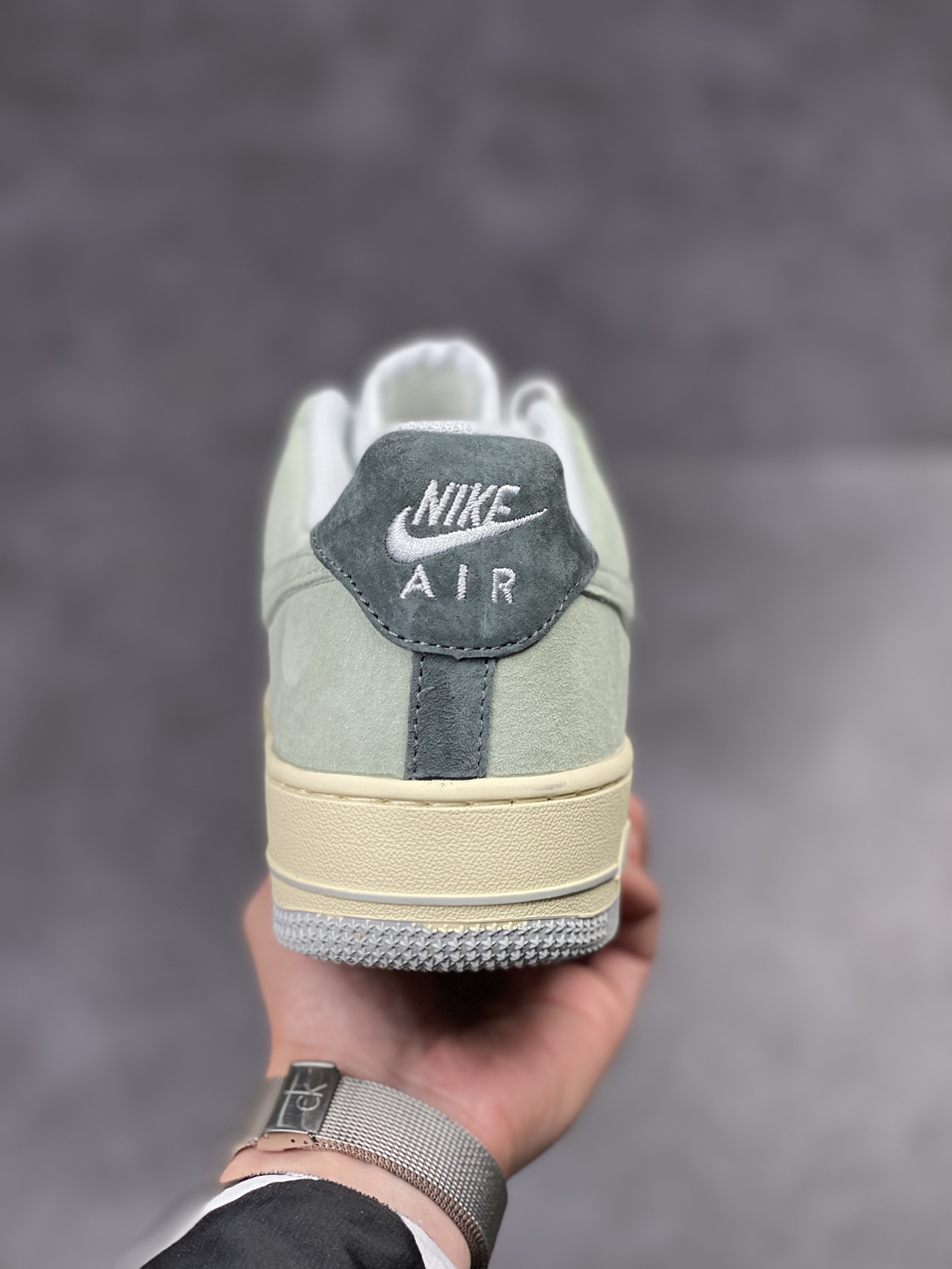 250 Nike Air Force 1 Low 07 浅绿麂皮 DE0099-003