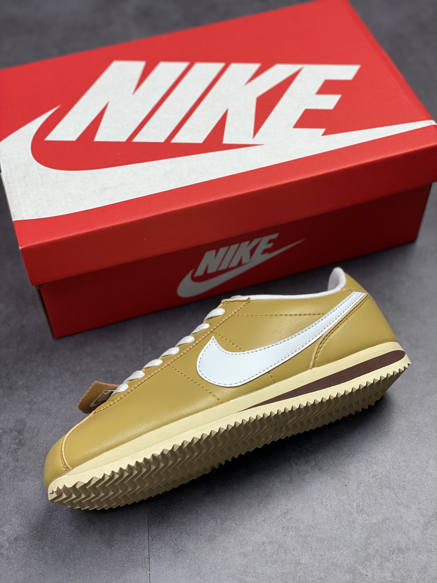 150 Nike Classic Cortez Leather 经典阿甘 FD0400-725