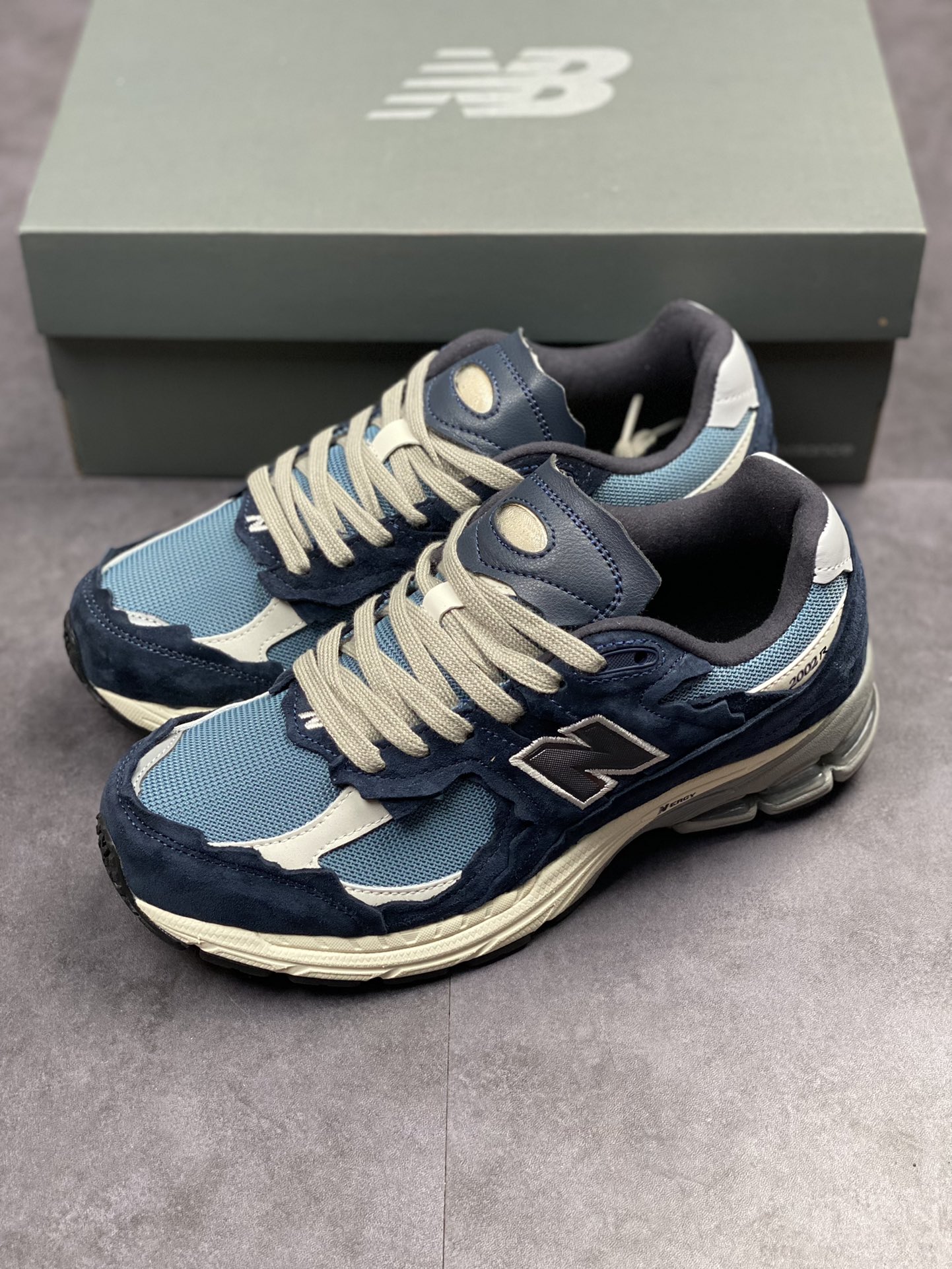 New Balance 2002R Refined Future Navy Blue M2002RDF