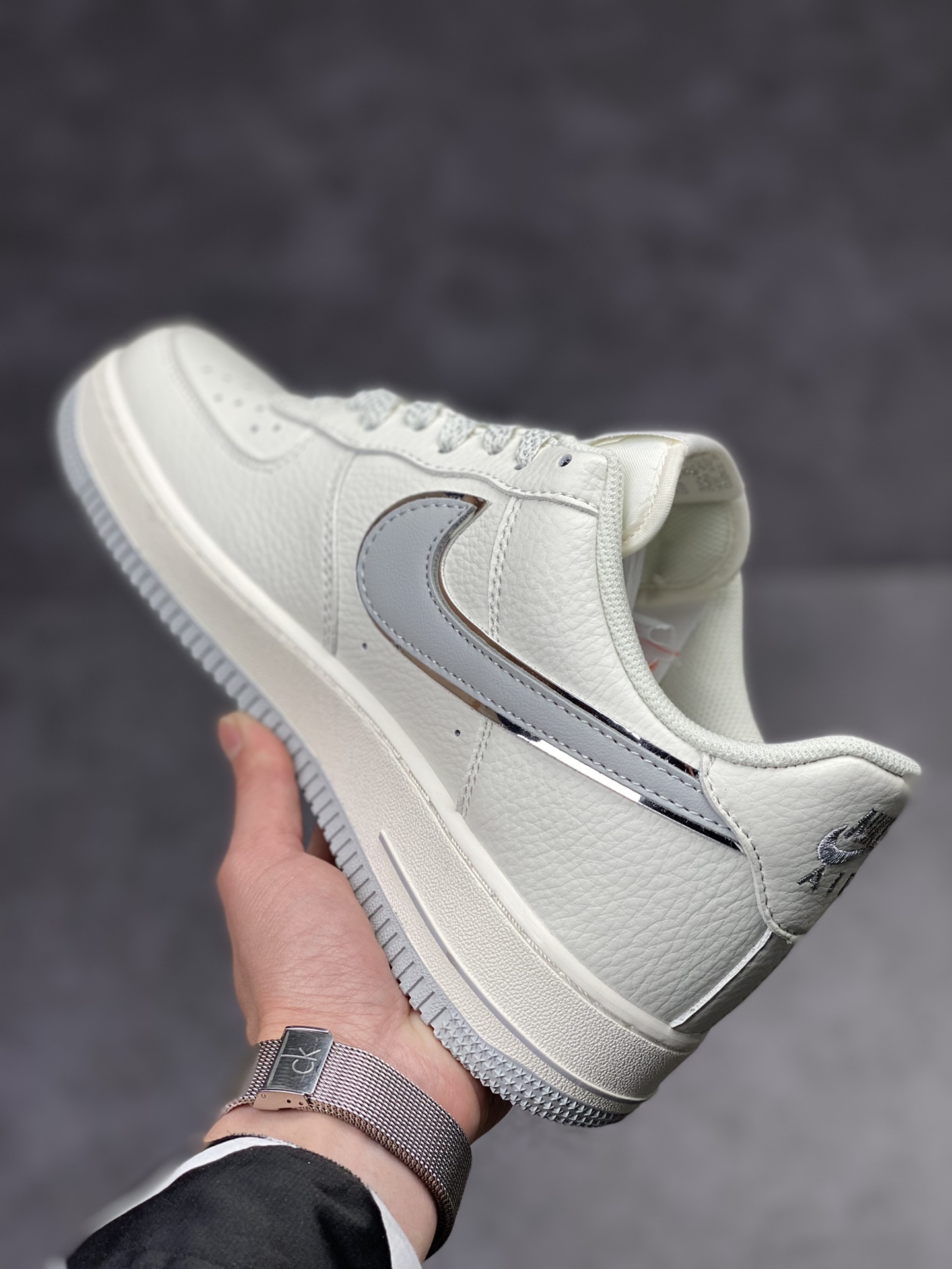 250 Nike Air Force 1 Low 07 灰银小勾 BM1996-033