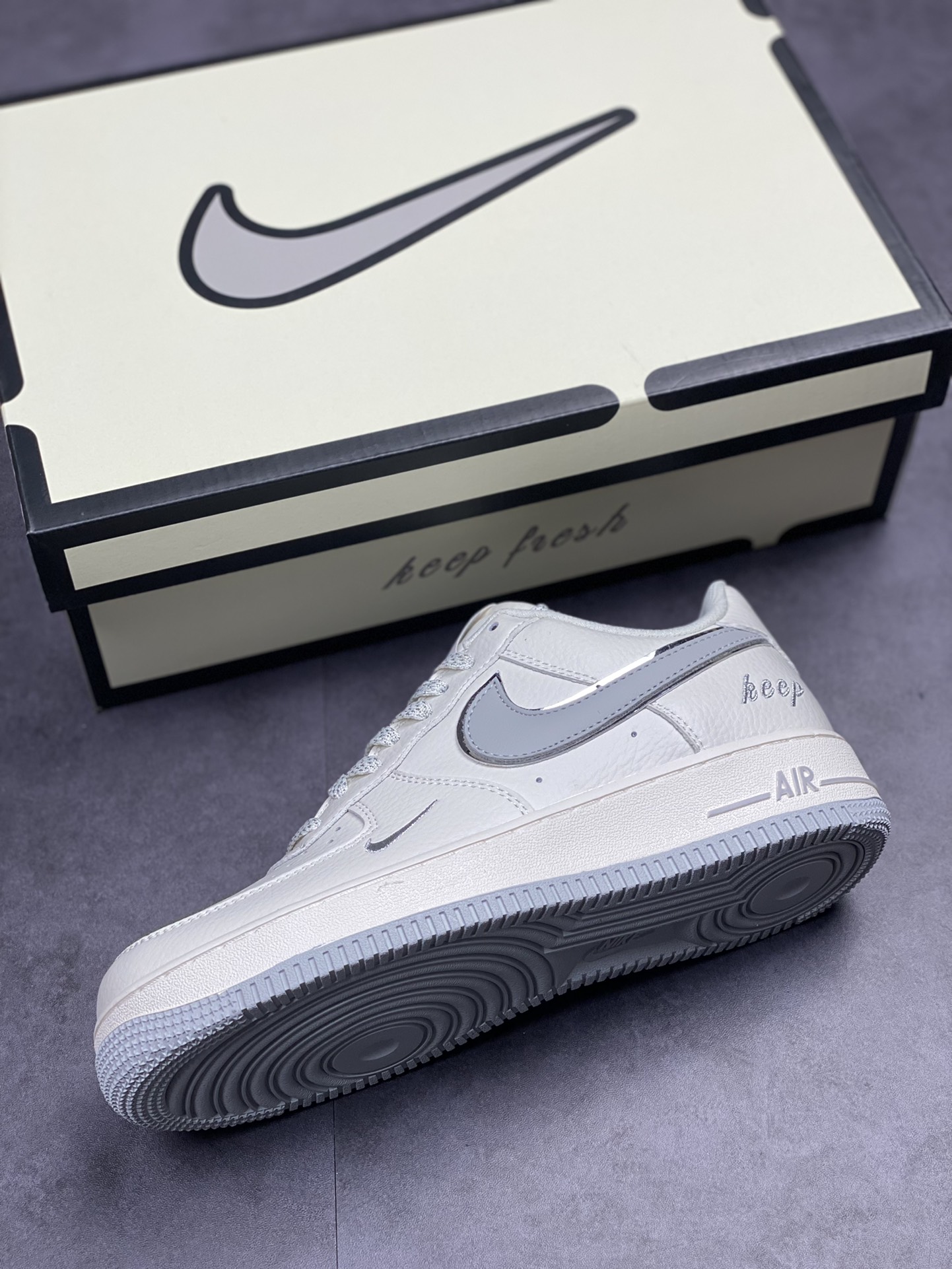 250 Nike Air Force 1 Low 07 灰银小勾 BM1996-033