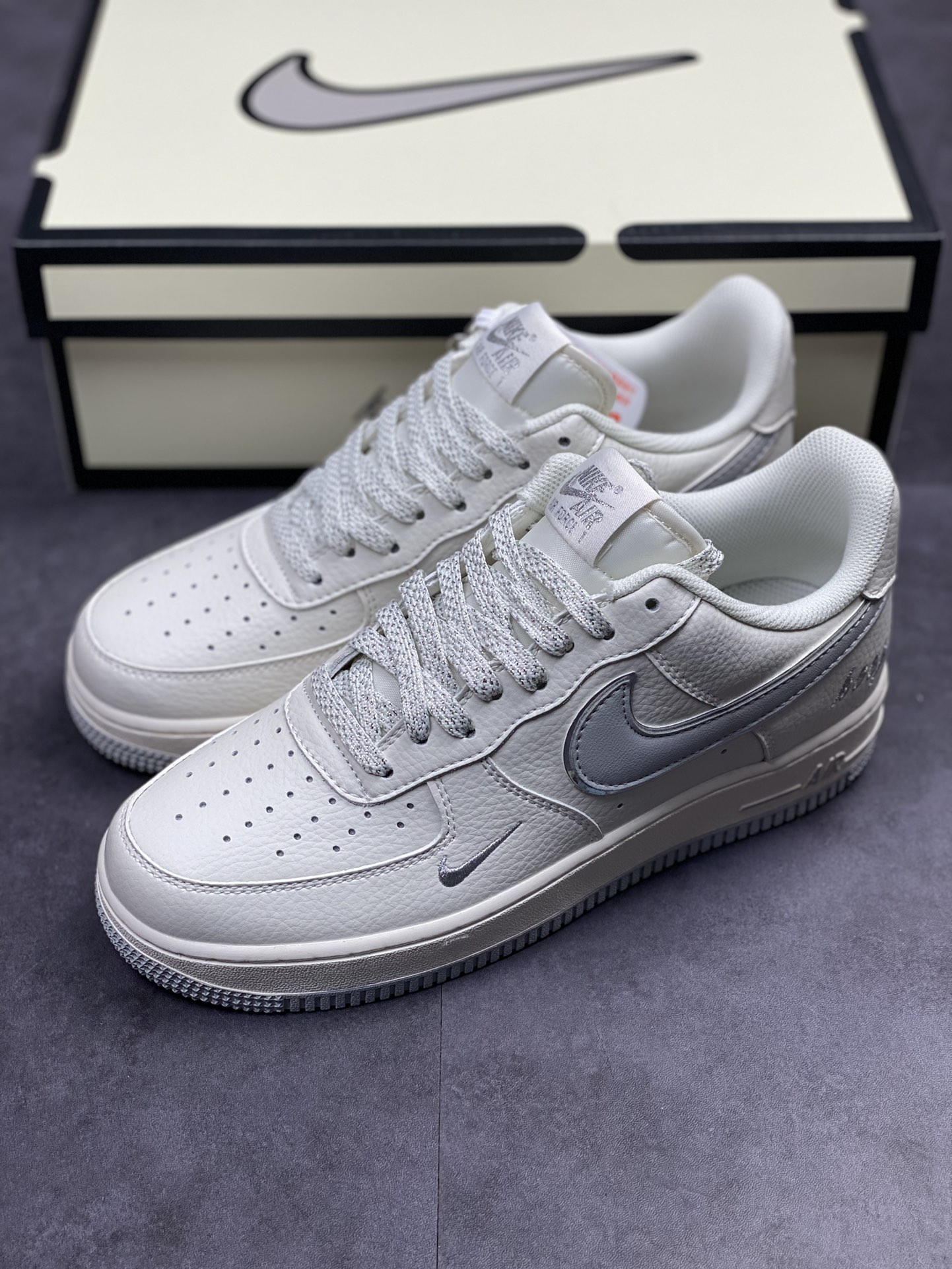 250 Nike Air Force 1 Low 07 灰银小勾 BM1996-033