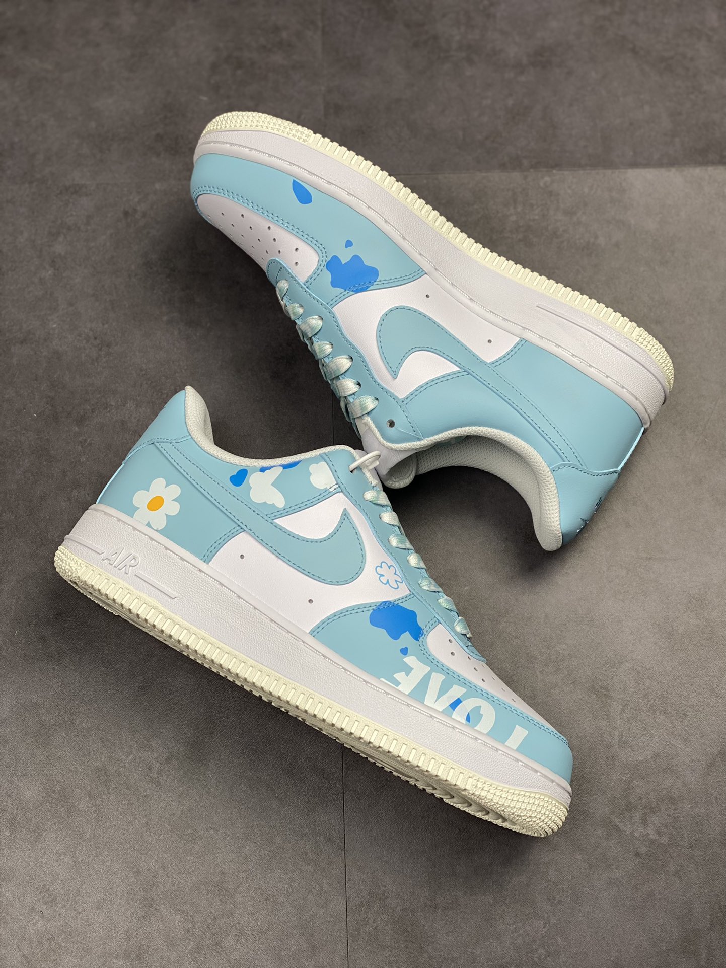 250 Nike Air Force 1 Low 07 天蓝白 CW2288-661