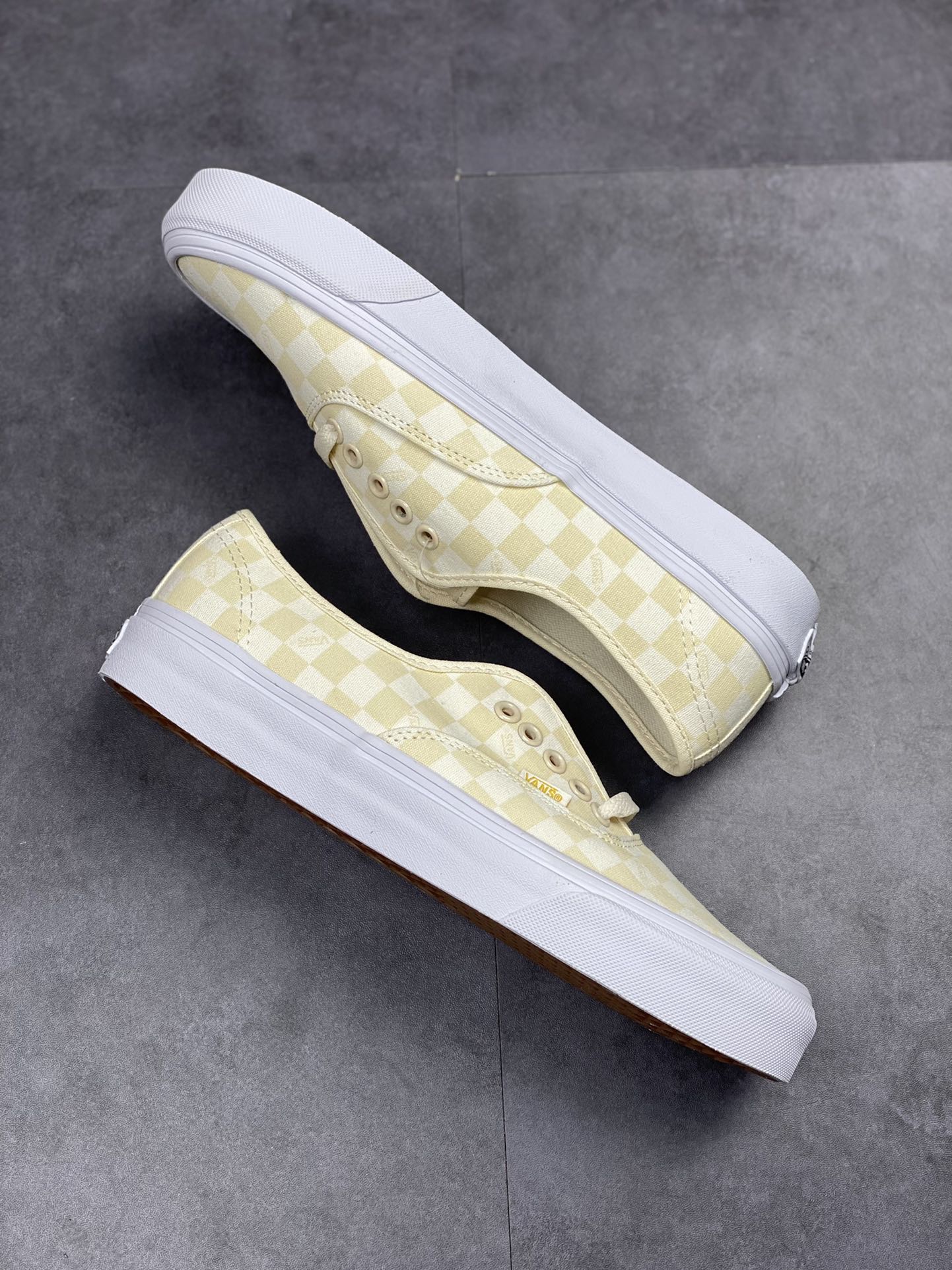 VANS OG Authentic Vans retro beige checkerboard men's and women's low-cut sneakers VN0A5FBD0VW