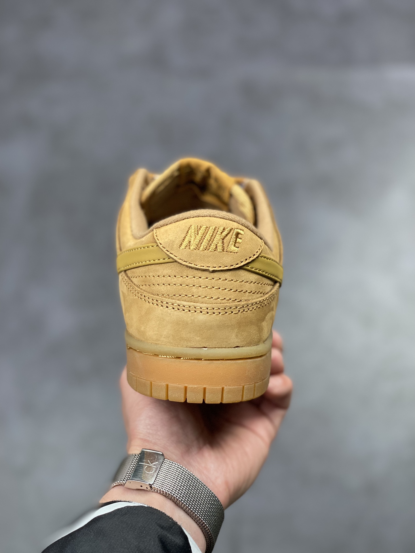 240 Nike SB Dunk Low RETRO 经典麂皮小麦 CJ9179-200