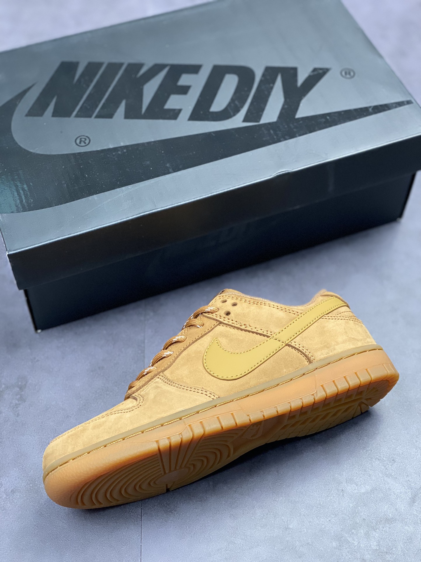 240 Nike SB Dunk Low RETRO 经典麂皮小麦 CJ9179-200