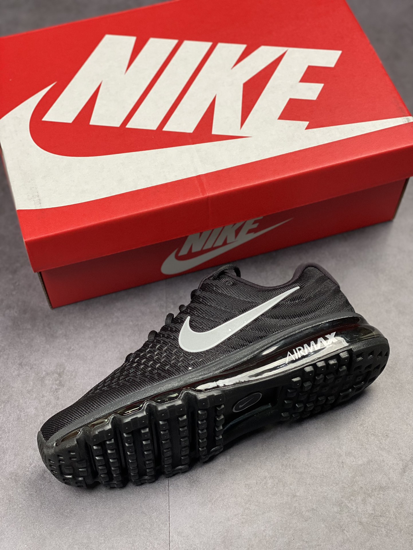 180 Nike Air Max 2017 全掌气垫鞋 849559-001
