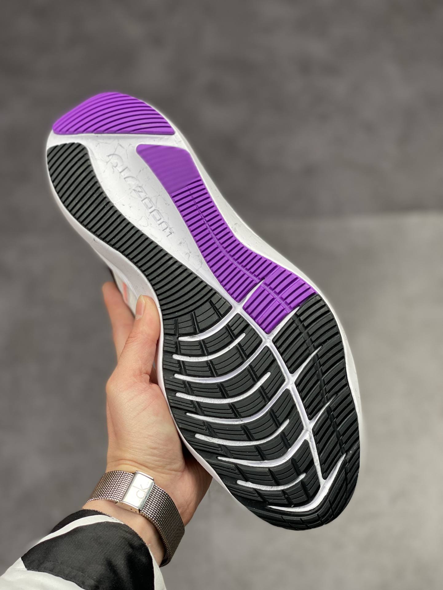 190 Nike Air Zoom Winflo 8 白黑橙 CW3419-101