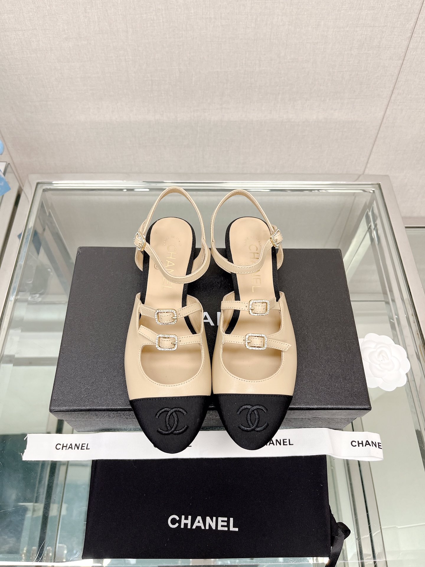 Best Capucines Replica
 Chanel Fashion
 Flat Shoes Sandals Genuine Leather Sheepskin Vintage