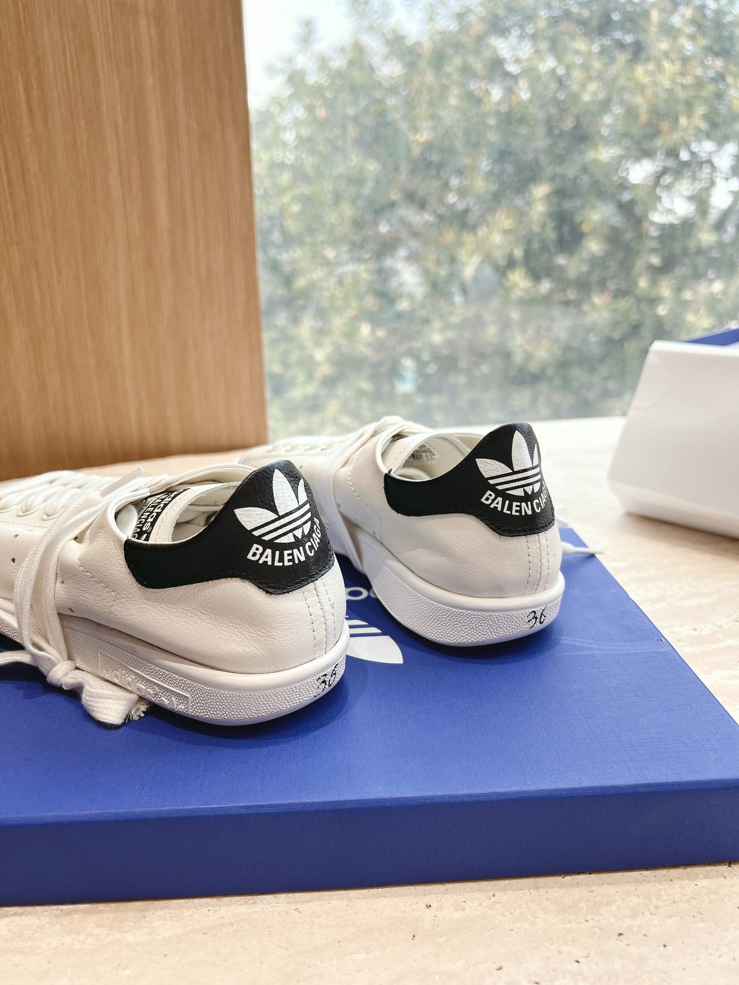 New Season Green Sheep’s Shoes: Retro Style with Gel Core and Bold Front - 图片 9