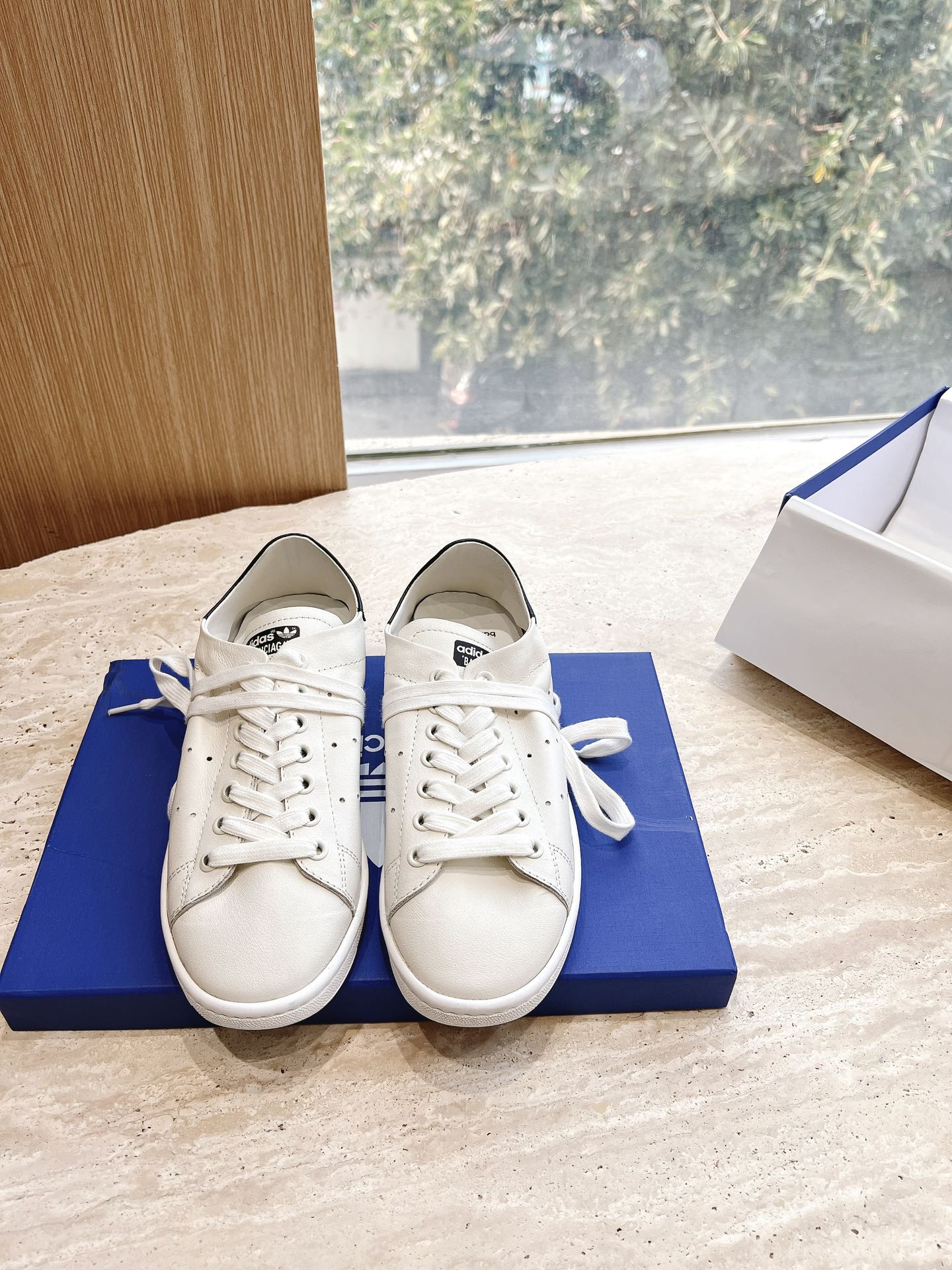 New Season Green Sheep’s Shoes: Retro Style with Gel Core and Bold Front - 图片 4