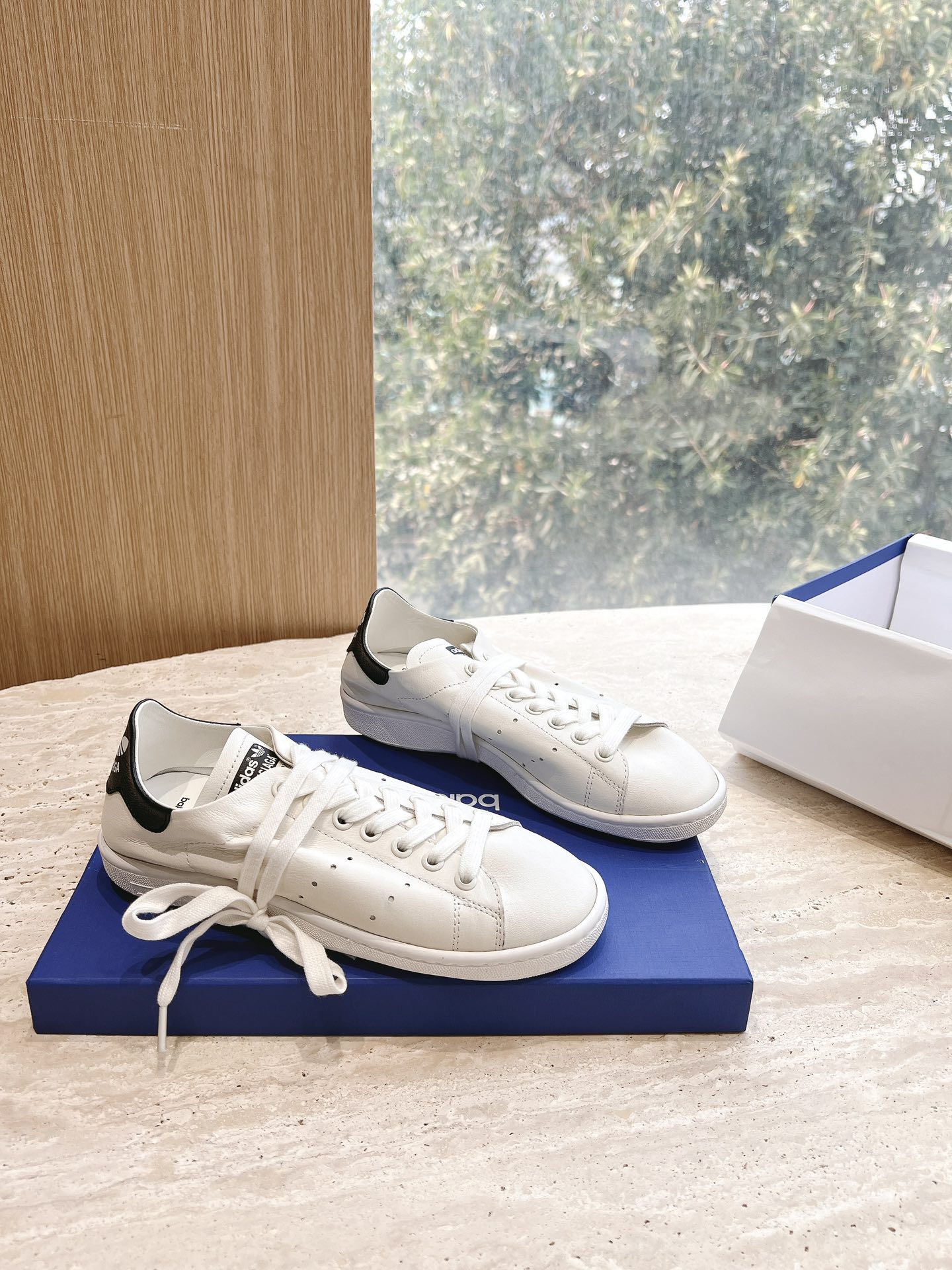 New Season Green Sheep’s Shoes: Retro Style with Gel Core and Bold Front - 图片 6