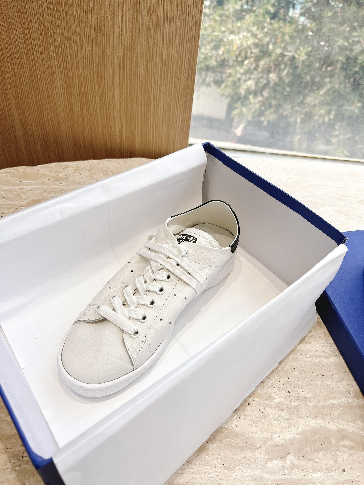 New Season Green Sheep’s Shoes: Retro Style with Gel Core and Bold Front - 图片 2