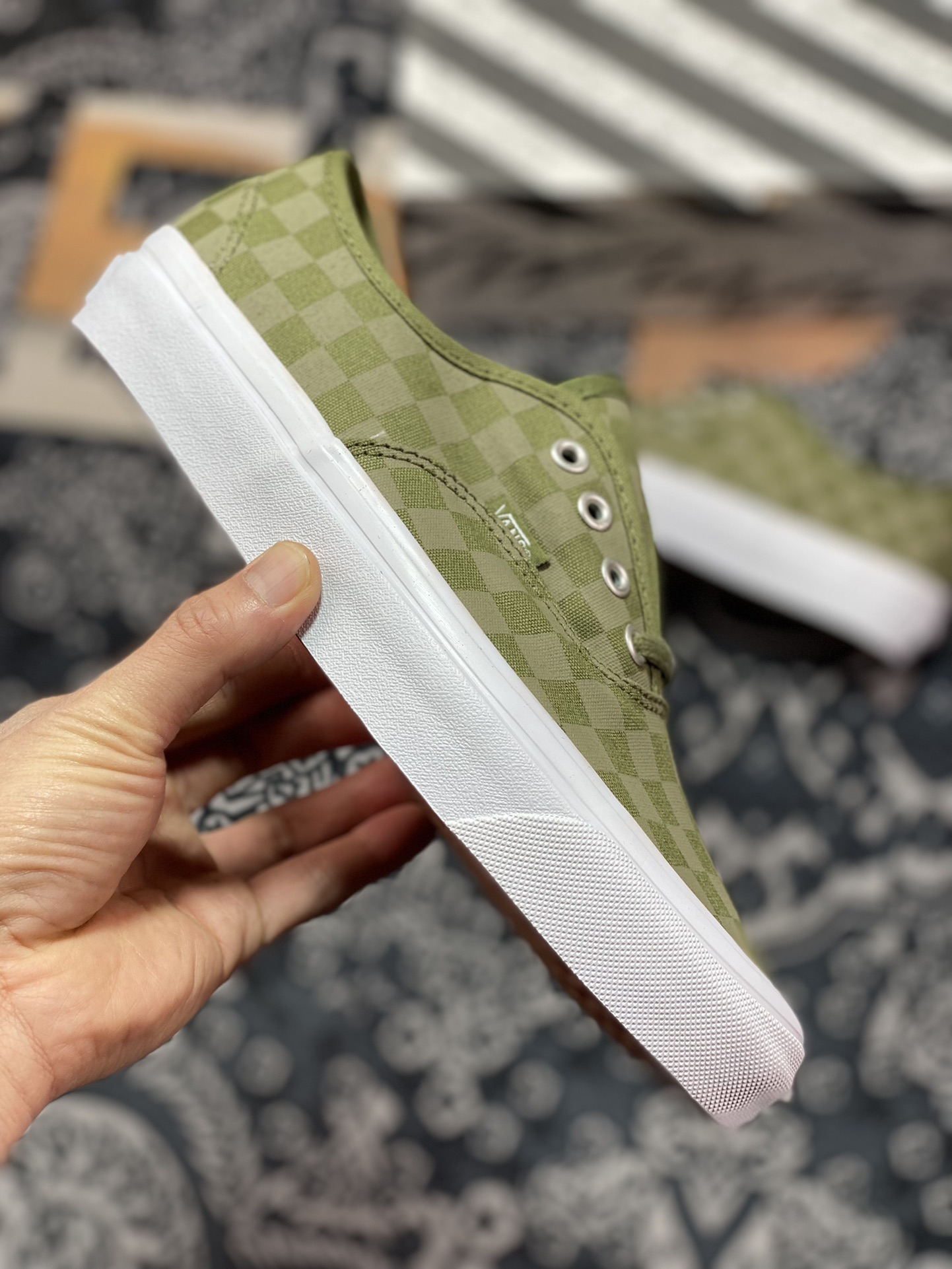 Vans Vault OG Authentic military green checkerboard retro casual canvas shoes VN0A5FBD0VW