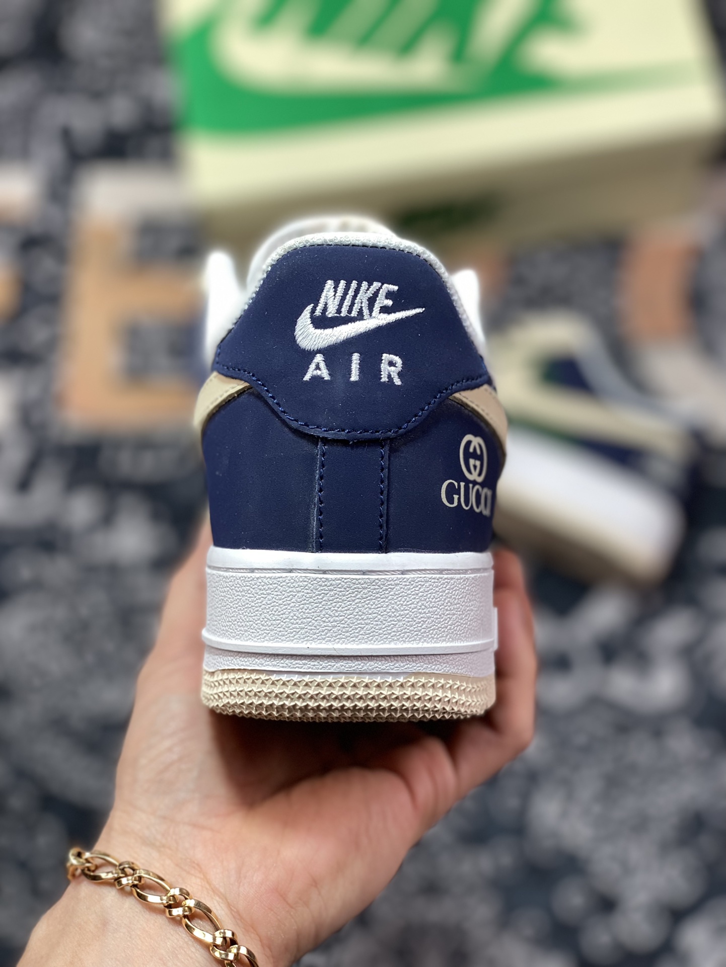 Nike Air Force 1 07 Low 