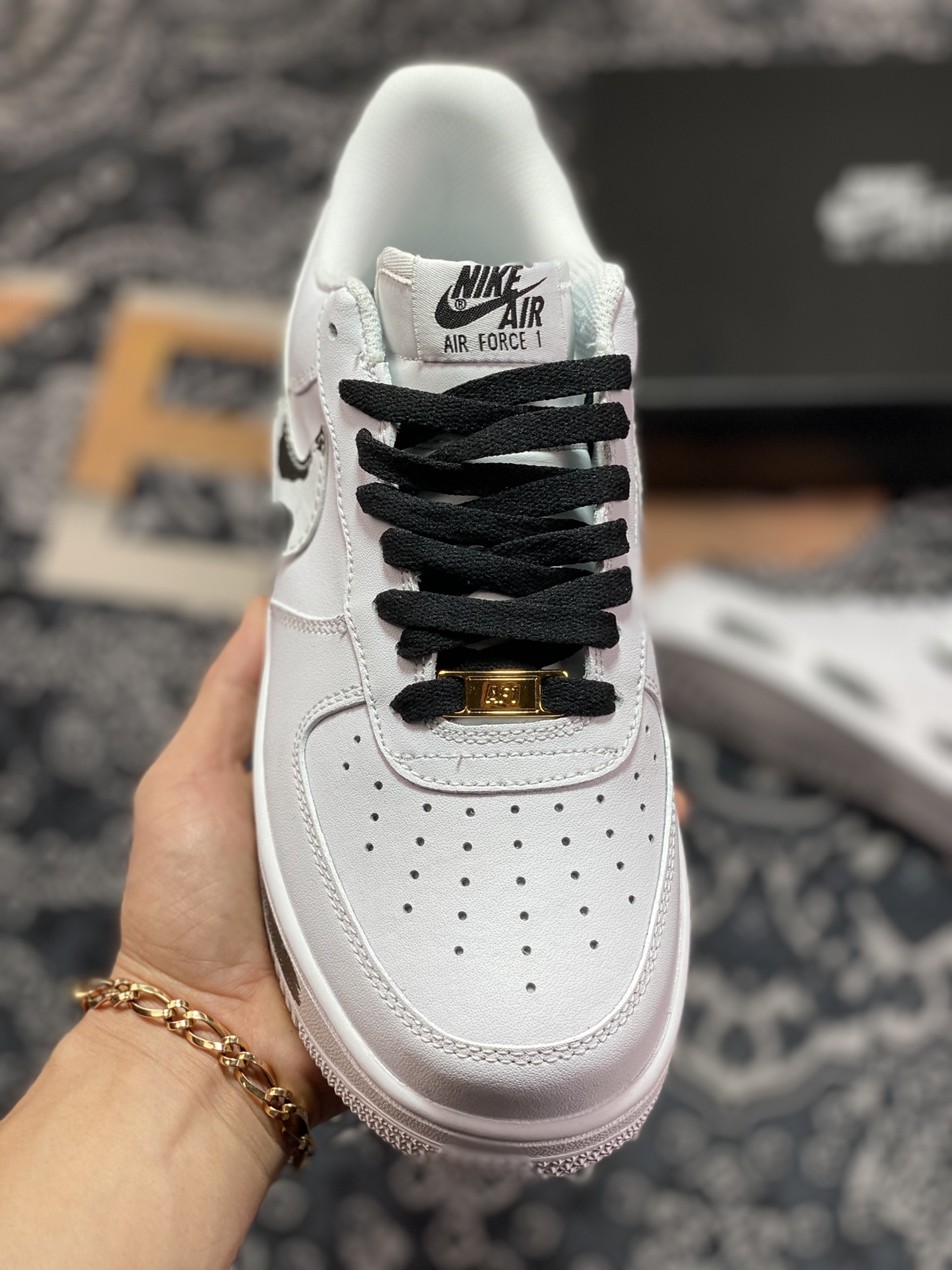 220 Nike Air Force 1’07 Low"White/Black Cow"空军一号经“皮革白黑奶牛涂鸦”DE0023-001