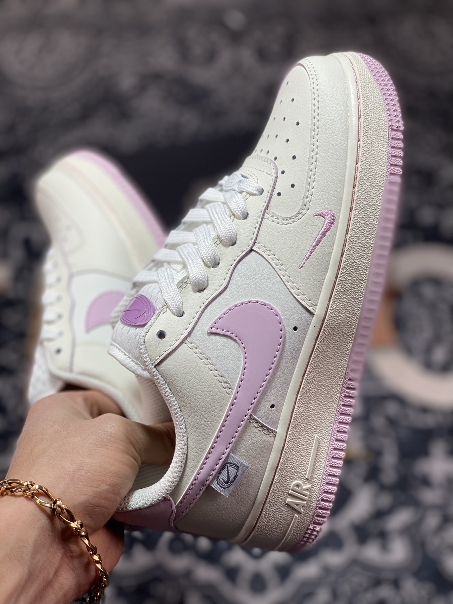 Nike Air Force 1 '07 Low QS ”Sail White/Pink Mini Swoosh” Air Force 1 ”Leather Off-White Light Pink Small Swoosh” FB1839-212