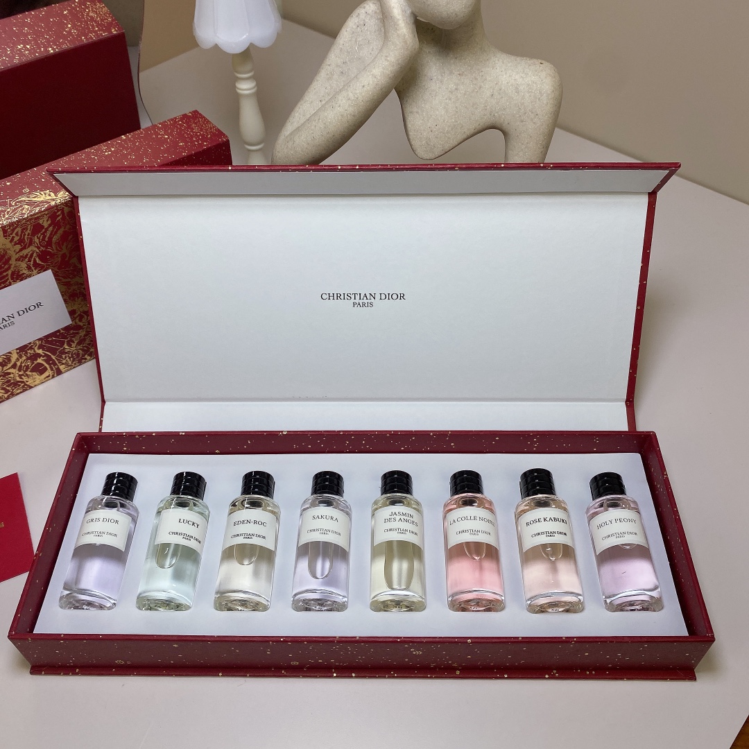 Dior Miniature Perfume Set - 8 Pcs Collection with Bohemian, Amber scents 2 i1678343210 1840 1