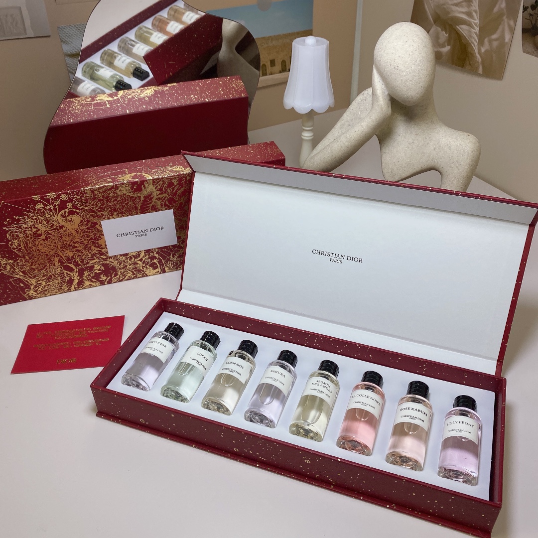 Dior Miniature Perfume Set - 8 Pcs Collection with Bohemian, Amber scents 1 i1678343210 6575 0