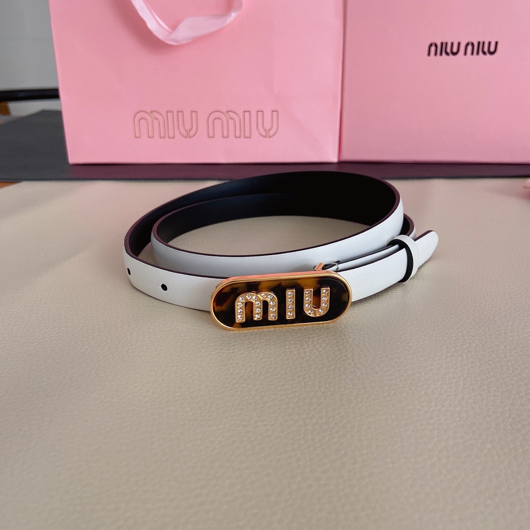 miumiu新款同步1.5cm宽度皮