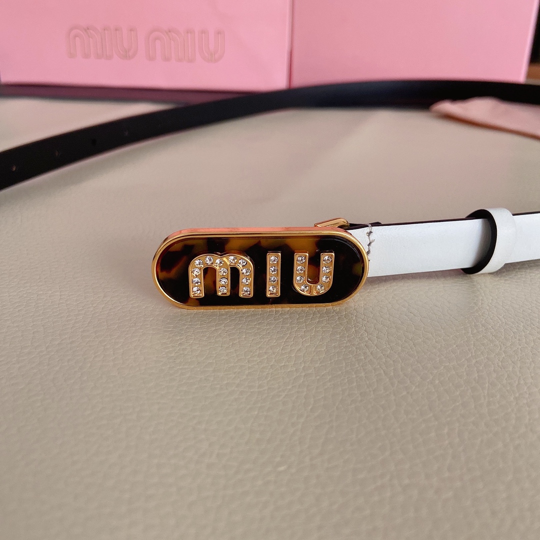 miumiu新款同步1.5cm宽度皮