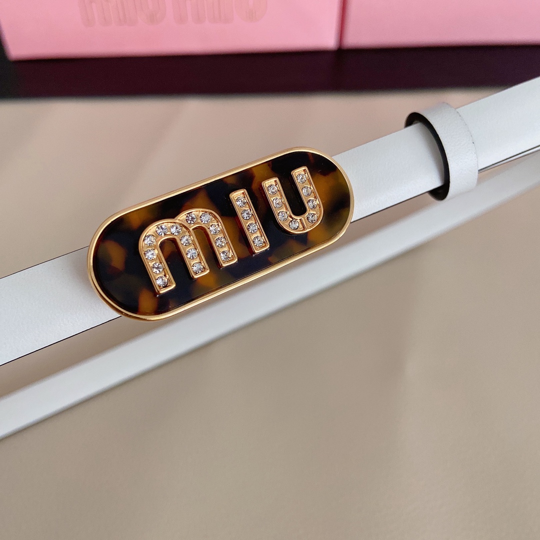 miumiu新款同步1.5cm宽度皮