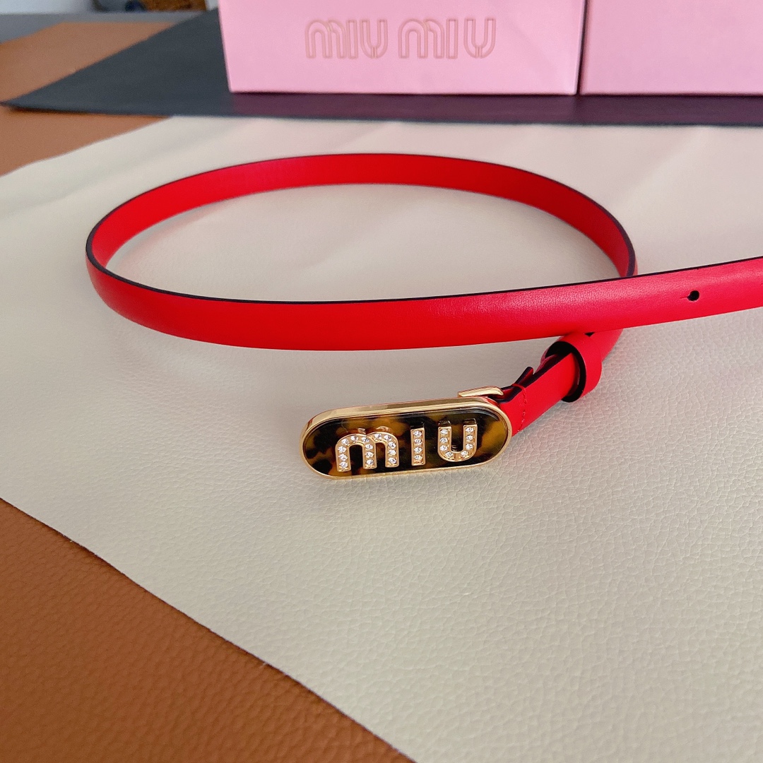 miumiu新款同步1.5cm宽度皮